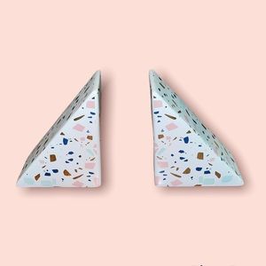 🥳HP🥳 Ceramic Bookends/Decor